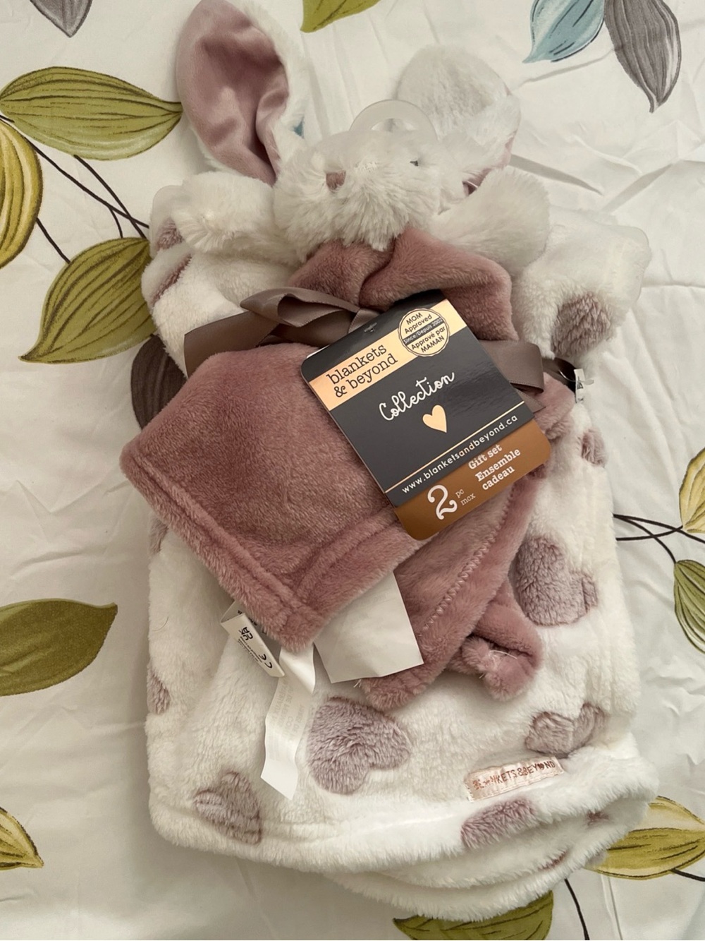 BLANKETS & BEYOND Pink HEARTS White Baby Blanket & BUNNY NuNu Security Lovey Set